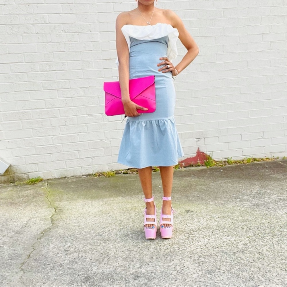 Powder Blue Dress 💙💙 - Picture 6 of 7